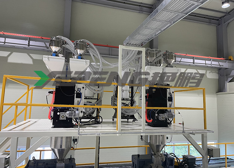 艳鹏现场秀——双梁无纺布生产线